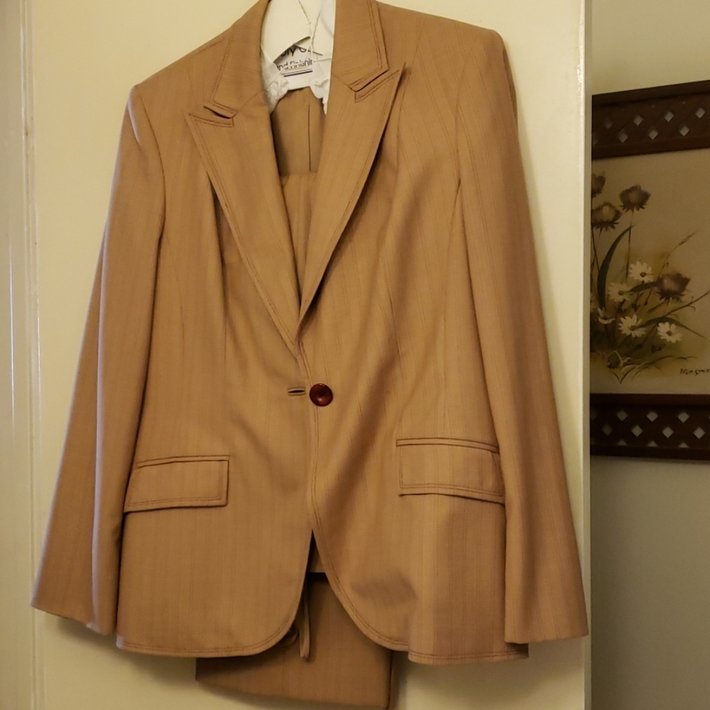 Pants Suit